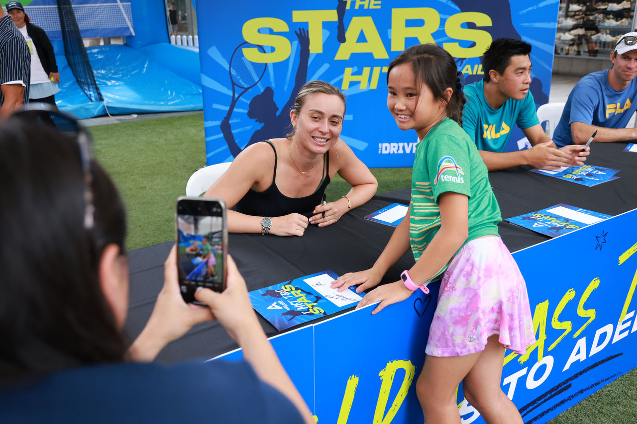 January 5: Paula Badosa (ESP) signs at a player appearance & signing in Rundle Mall before the Adelaide International at The Drive on Sunday, January 5, 2025. Photo by TENNIS AUSTRALIA/ JAMES ELSBY