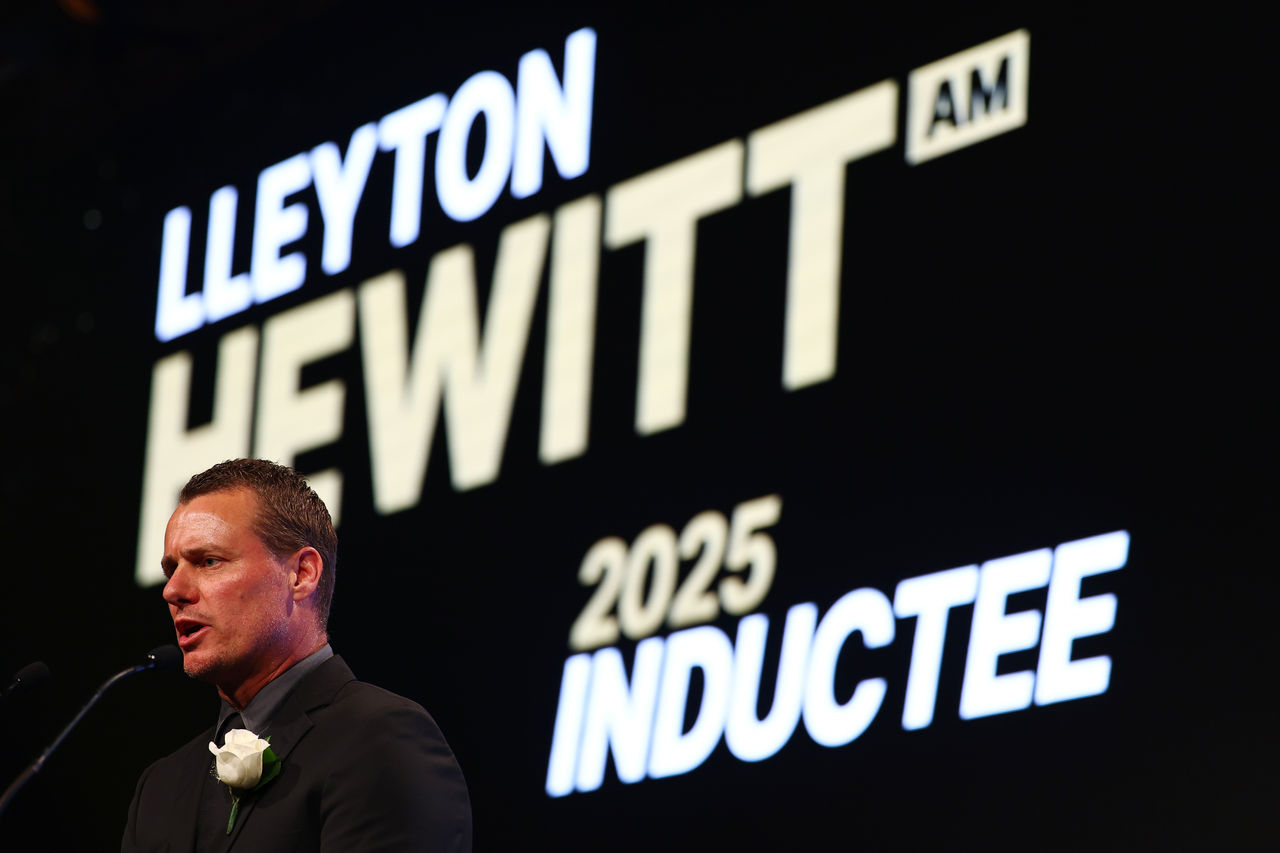 MELBOURNE, AUSTRALIA - NOVEMBER 17: Lleyton Hewitt speaks on stage after being inducted into the Sport Australia Hall Of Fame during the 2025 Sport Australia Hall Of Fame Induction & Awards Gala Dinner at Crown Palladium on November 17, 2025 in Melbourne, Australia. (Photo by Morgan Hancock/Getty Images)
