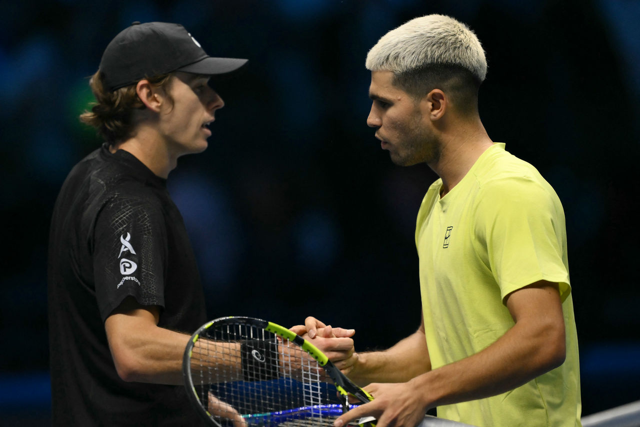 Alex de Minaur fell to Carlos Alcaraz in his opening match of the 2025 ATP FInals in Turin. Photo: Getty Images