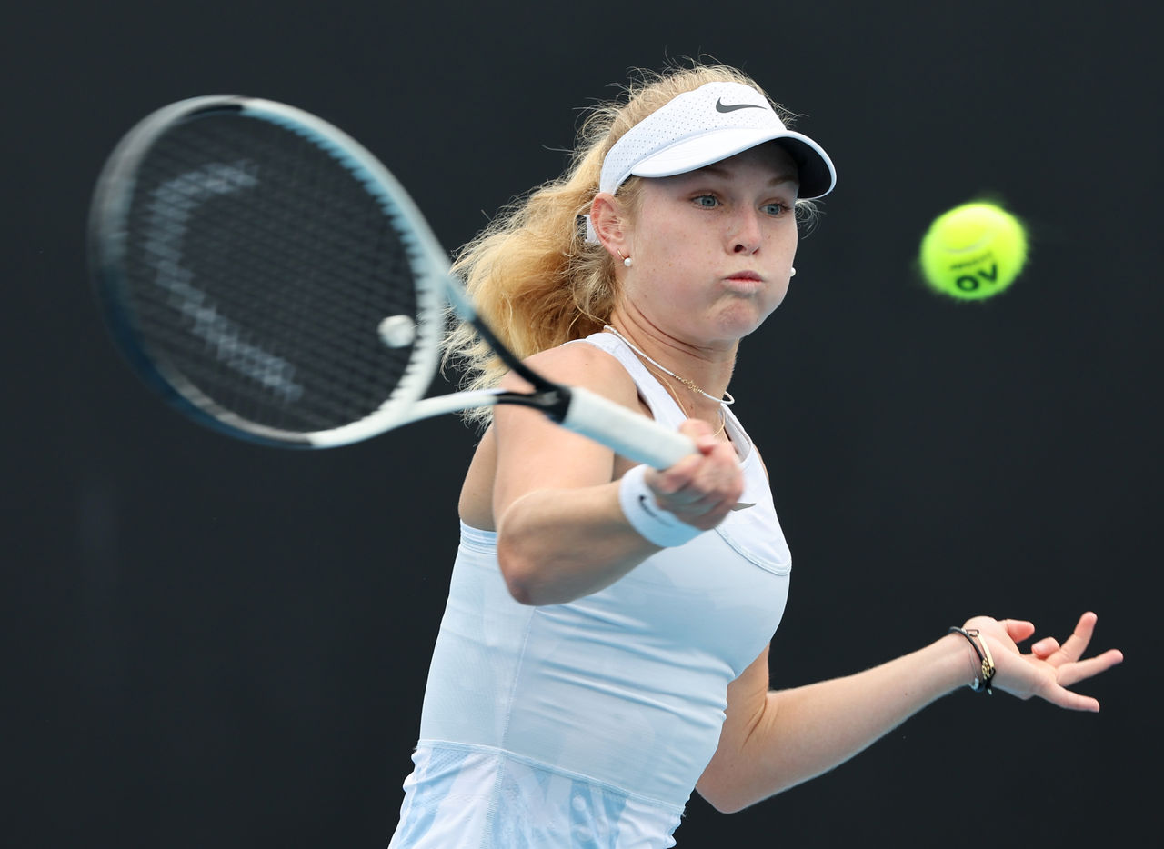 January 23: Emerson Jones (AUS) during the girls singles quarter finals on 1573 Arena at the Australian Open at Melbourne Park on Thursday, January 23, 2025. Photo by TENNIS AUSTRALIA/ David Mariuz
