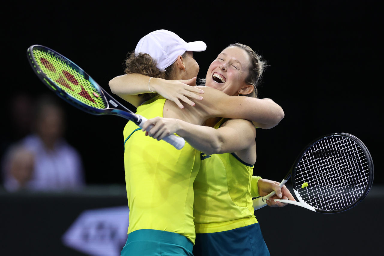 GLASGOW, SCOTLAND - NOVEMBER 12: Storm Sanders and Samantha Stosur of Team Australia celebrate winning the Semi-Final match between Team Australia and Team Great Britain at Emirates Arena on November 12, 2022 in Glasgow, Scotland. (Photo by Ian MacNicol/Getty Images for LTA)