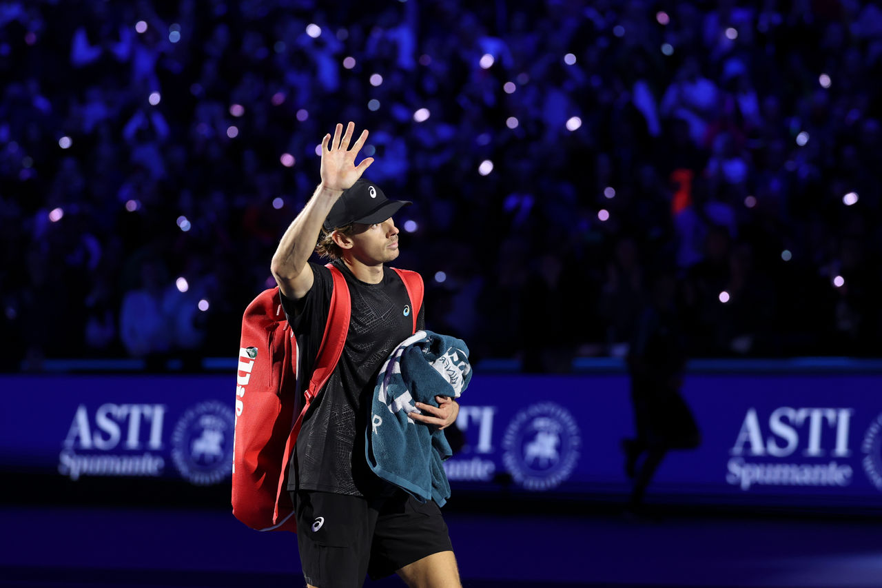 Alex de Minaur exits Turin after semifinal loss to Jannik Sinner. Photo: Getty Images