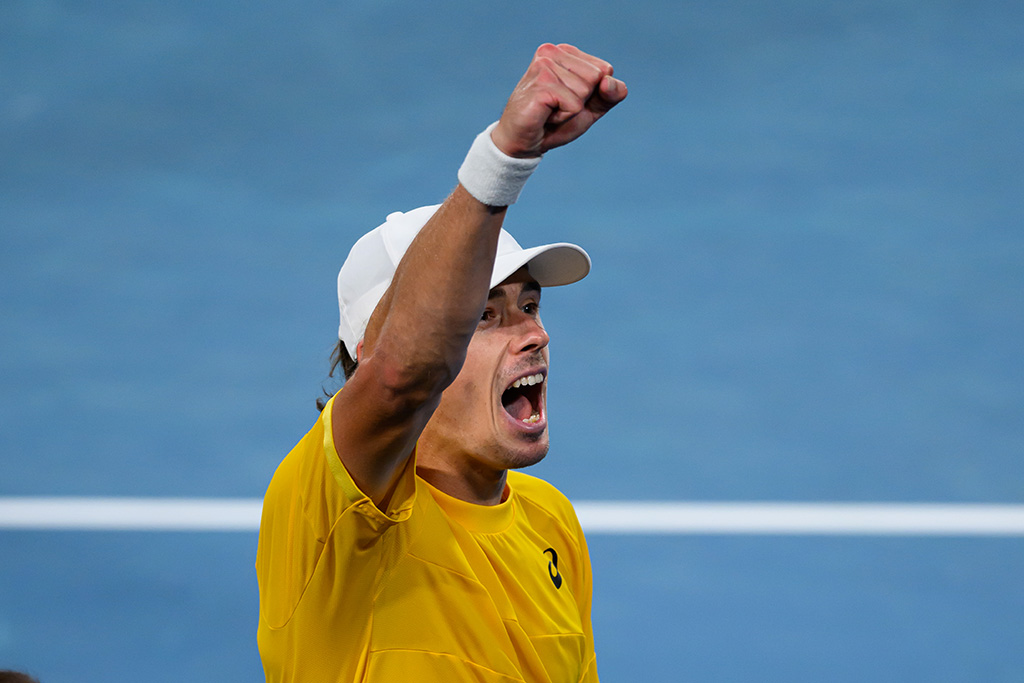 Alex De Minaur victory over Zizou Bergs at Davis Cup