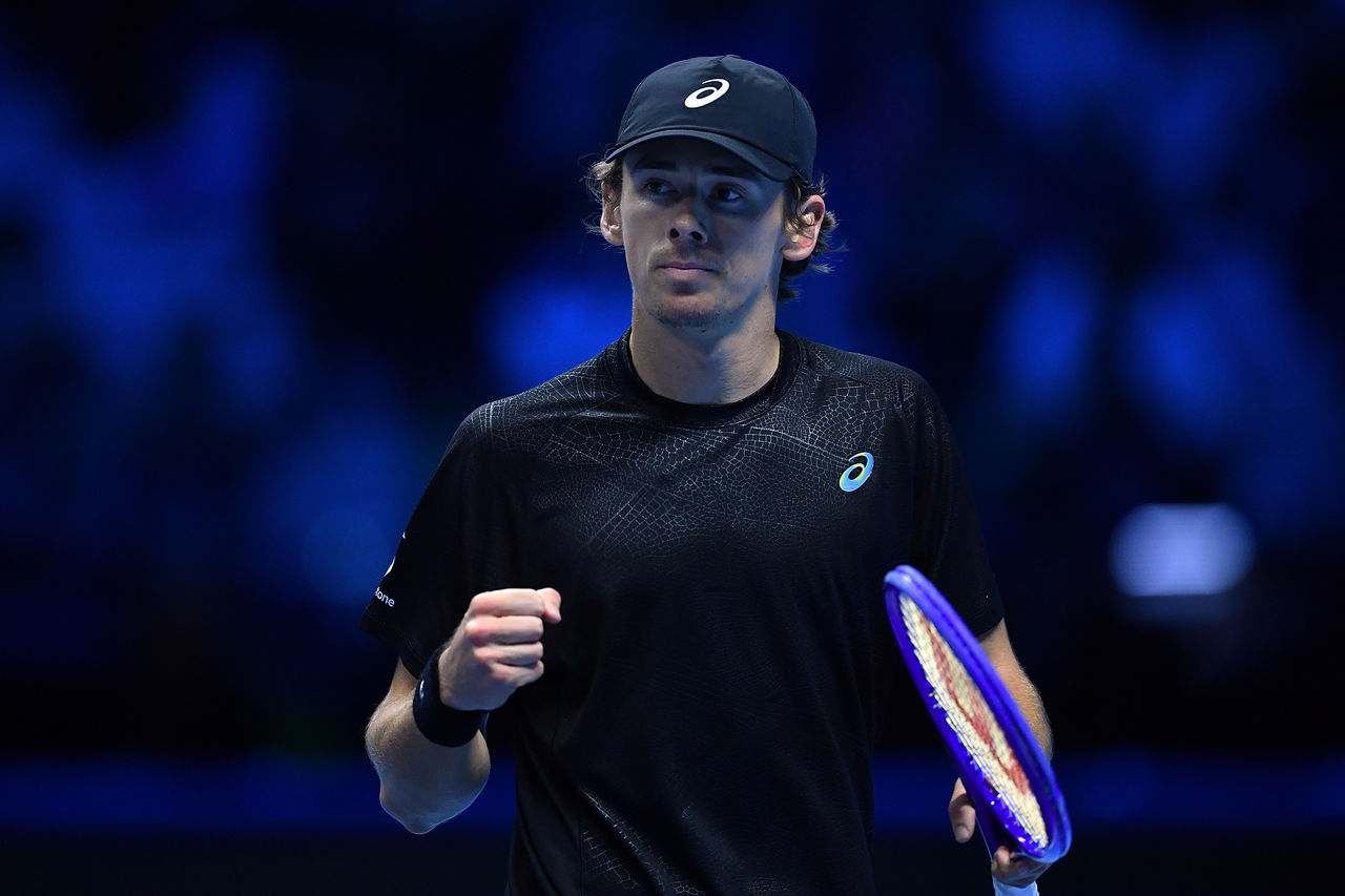 Alex de Minaur defeats Taylor Fritz to keep his ATP Finals hopes alive in Turin. Photo: Getty Images