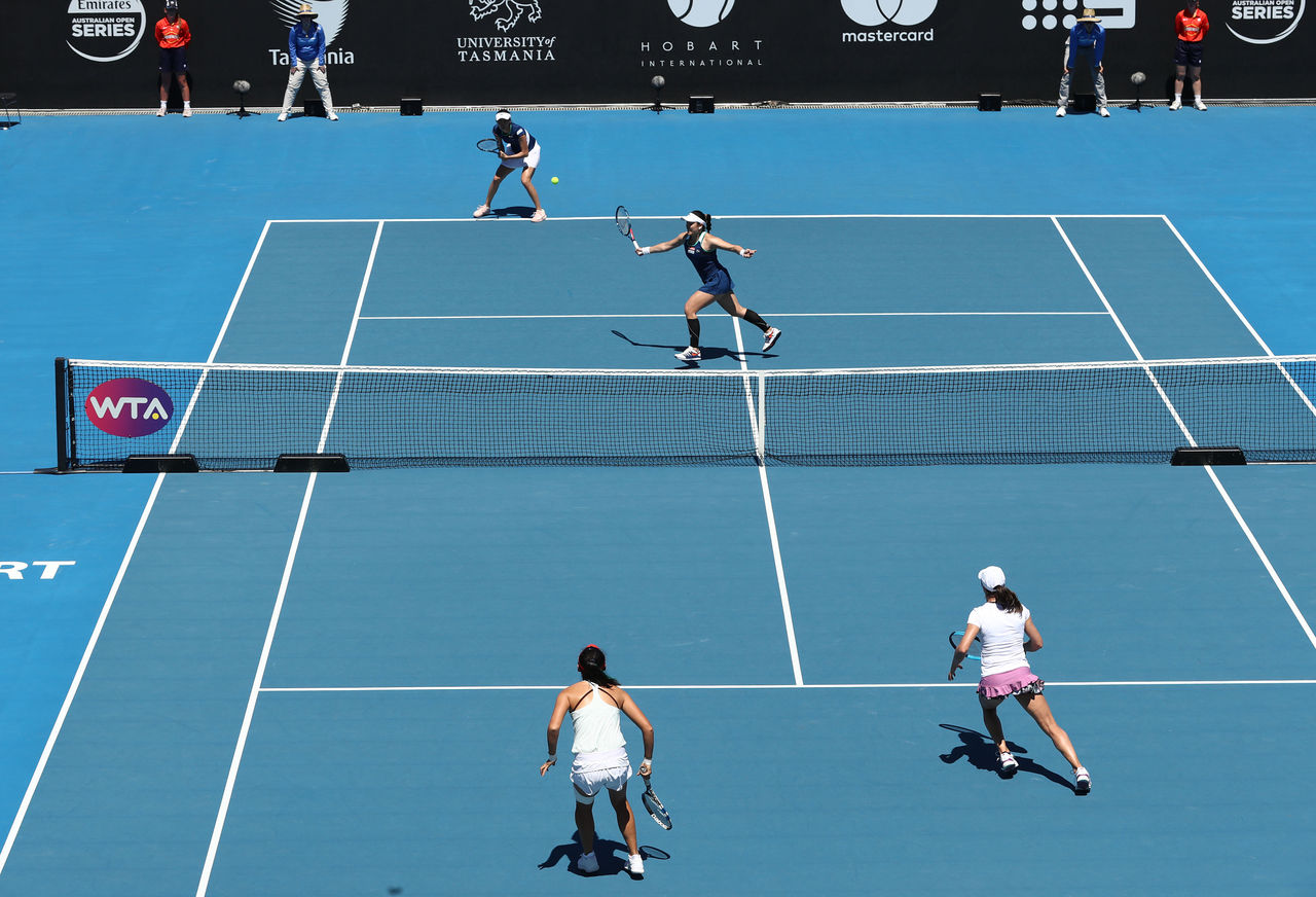 HOBART, AUSTRALIA - JANUARY 11: Minica Niculescu of Romaia and Zhaoxuan Yang of China compete in the doubles semifinal against Hao-Ching Chan and Latisha Chan of Taipei during day seven of the 2019 Hobart International at Domain Tennis Centre on January 11, 2019 in Hobart, Australia. (Photo by Robert Cianflone/Getty Images)