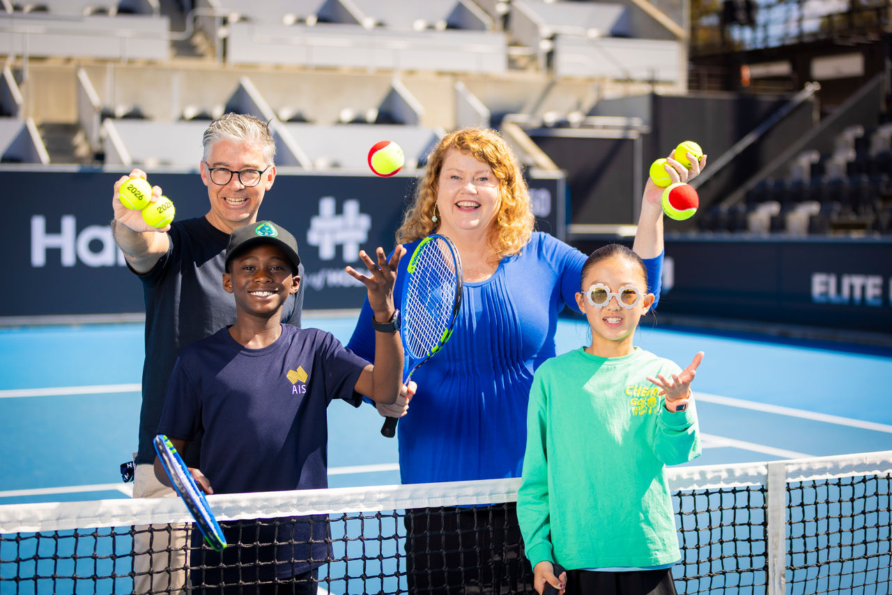 January 8: Tournament Director Darren Sturgess and Lord Mayor Anna Reynolds with junior players John Kamara 12 and Bella Zhang 11, before The Free Family Fun Weekend at the Hobart International on Thursday, January 8, 2026. Photo by TENNIS AUSTRALIA/RICHARD JUPE