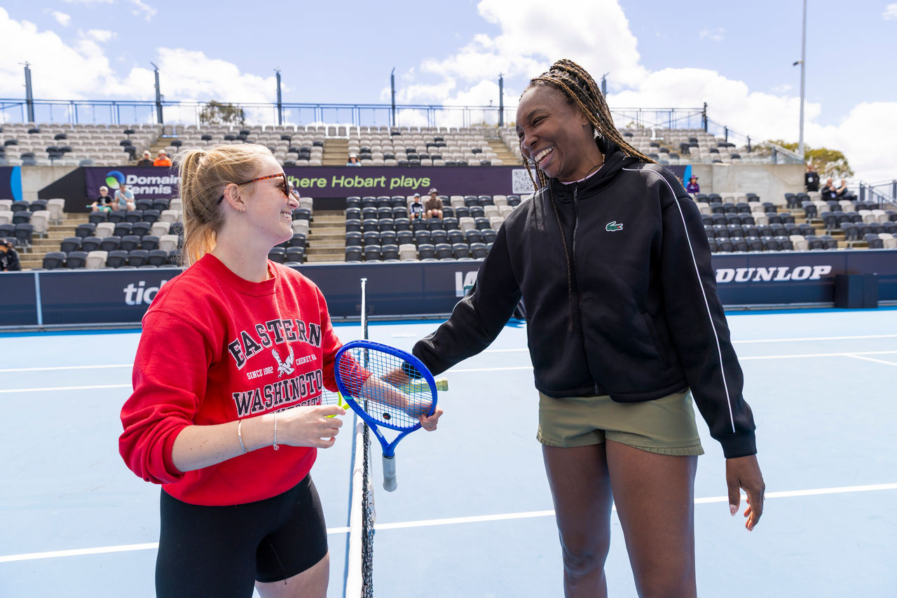 January 11: Janaya Smith beats Venus Williams in a one-point match after the final of the One Point competition on Centre Court. Day 2 of qualifying at the Hobart International, at The Domain Tennis Centre on Sunday, January 11, 2026. Photo by TENNIS AUSTRALIA/RICHARD JUPE