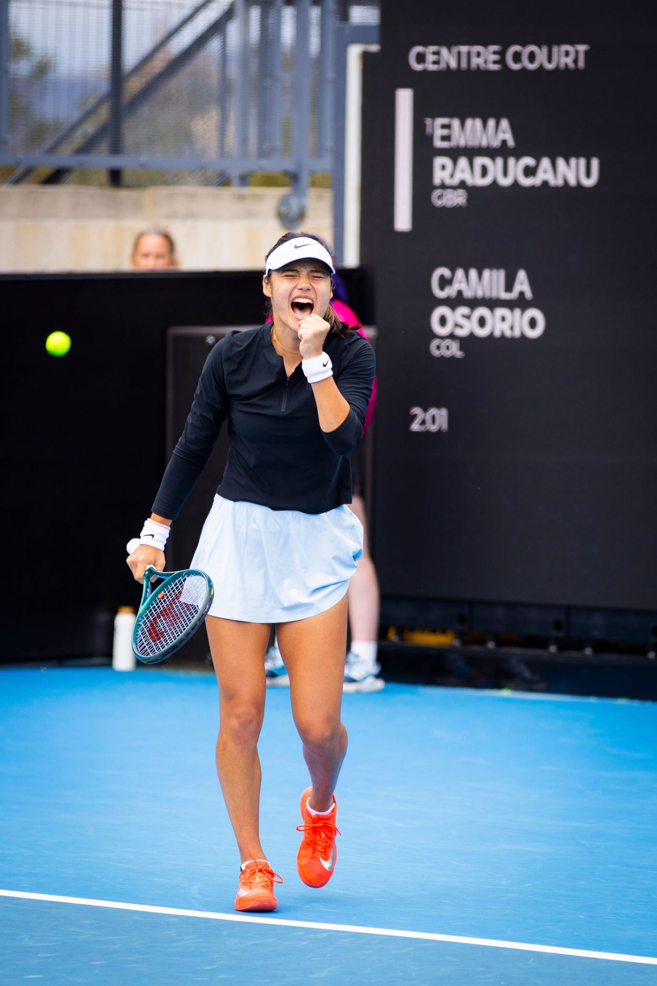 January 14: Emma Raducanu (GBR) defeats Camila Osorio (COL) on Centre Court. The Hobart International, Domain Tennis Centre. Opening Week prior to the 2026 Australian Open Wednesday, January 14, 2026. Photo by TENNIS AUSTRALIA/RICHARD JUPE