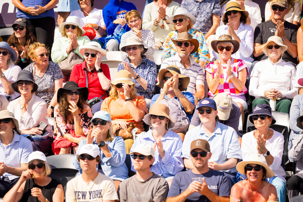January 13: Record crowd. The Hobart International, Domain Tennis Centre. Opening Week prior to the 2026 Australian Open Tuesday, January 13, 2026. Photo by TENNIS AUSTRALIA/RICHARD JUPE