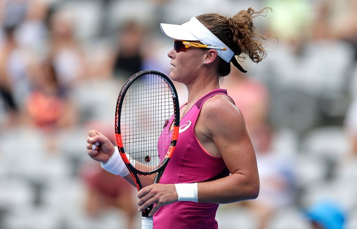 Stsour-happy-700x450