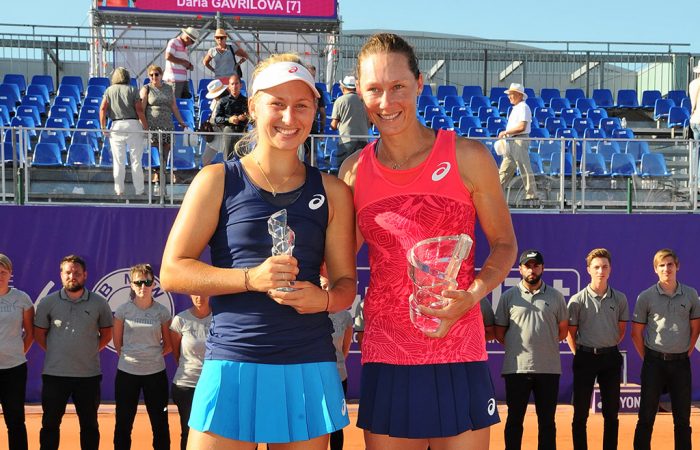 Sam-Dasha-02-700x450