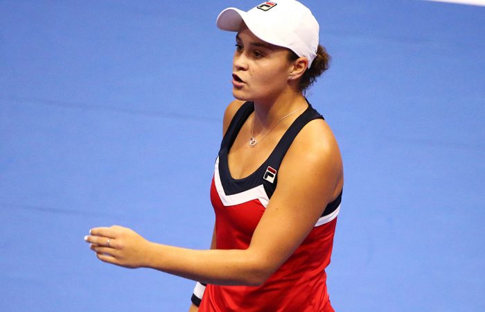 Barty-Azarenka-Tokyo-700x450