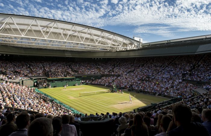 General view of the Gentlemen's Singles semi-final between Andy Murray (GBR) and Roger Federer (SUI).  General views of centre court. Blue sky, sunny day. The Championships 2015 at The All England Lawn Tennis Club, Wimbledon. Day 11 - Friday 10/07/2015. Credit: AELTC/Chris Raphael