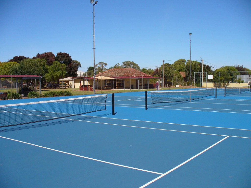 2016 Strathalbyn Clubhouse and Courts 001