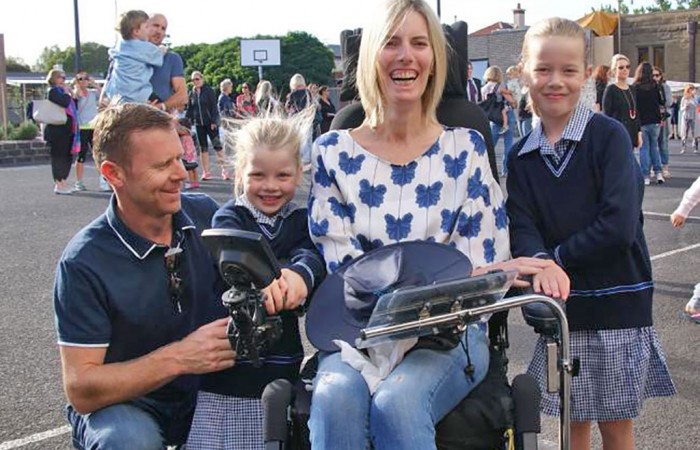 Angie-Cunningham-&-family