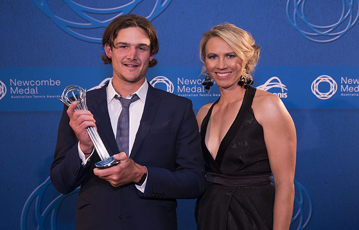 The Newcombe Medal.  Palladium Crown The Most Outstanding School Award.  Wembley Primary Lee Stringer with Alicia Molik