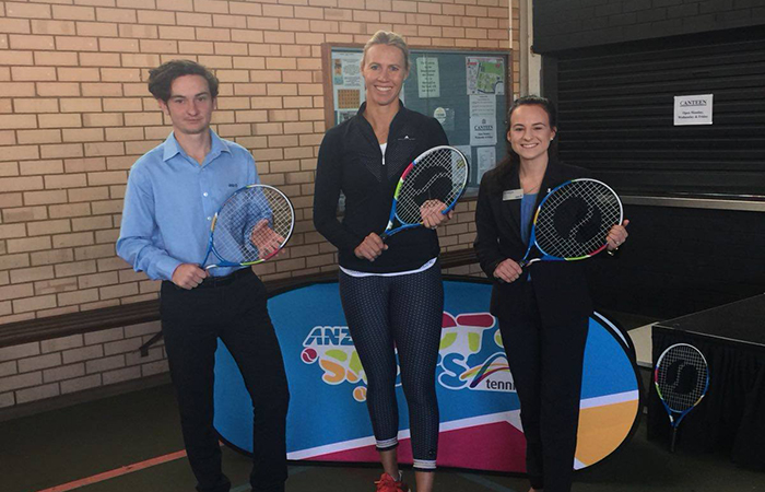 32224333_10155802609877087_466522521672351744_o 700x450