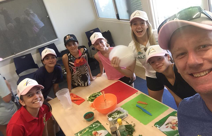 33523564_10155833950587087_9051063008410730496_n 700x450