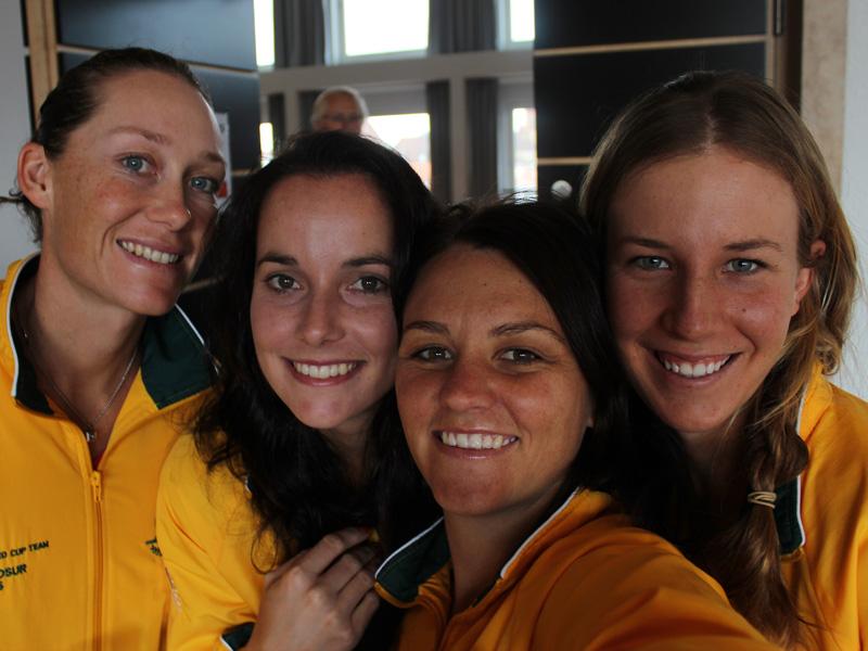 Old team obloshka. Cups команды. Cups команды. Night cup group logo. Лейвер.