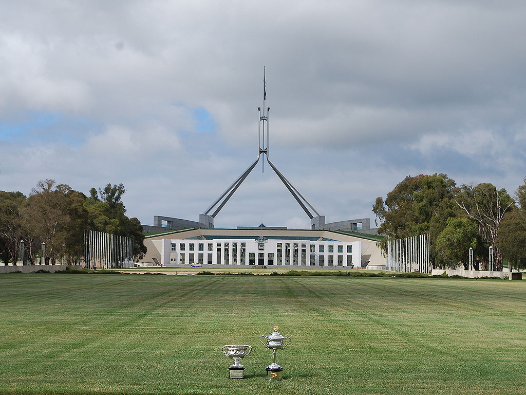Photos: AO Trophy Tour hits Canberra | 18 November, 2012 | All News ...