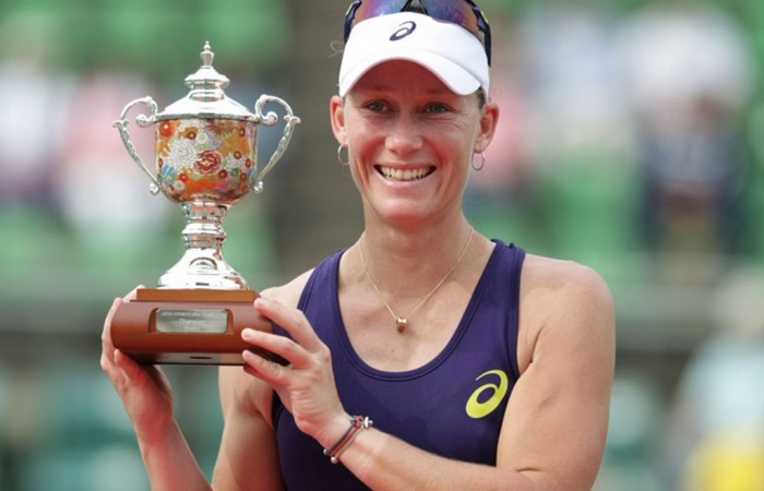 Sam Stosur holds the winner's trophy after winning her third Japan Women's Open title in Osaka; photo credit/Hiromasa Mano