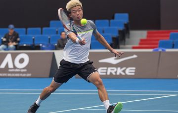 Wu Di in action during the quarterfinals of the AO Asia-Pacific Wildcard Play-off in Zhuhai; photo credit Zihao Qiu