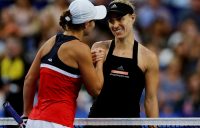 Ash Barty (L) shakes hands with Angelique Kerber following their Hopman Cup singles rubber in Perth (Getty Images)