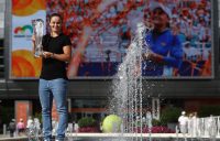 Ash Barty poses with her Miami Open champion's trophy (Getty Images)