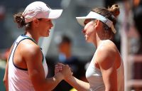 Ash Barty (L) shakes hands with Simona Halep after Halep won their quarterfinal at the Mutua Madrid Open (Getty Images)