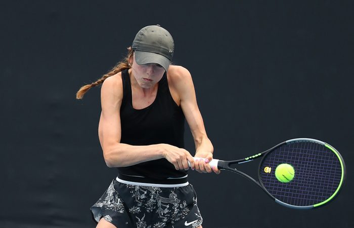 Taylah Lawless in action during her quarterfinal victory over Amy Stevens at the 18/u Australian Championships. (Getty Images)