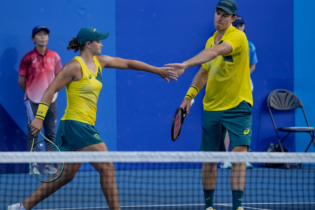Tokyo Olympics Barty and Peers advance to mixed doubles quarterfinals