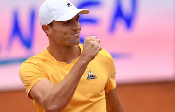 Chris O'Connell celebrates victory over Alexander Zverev in Germany; Getty Images 