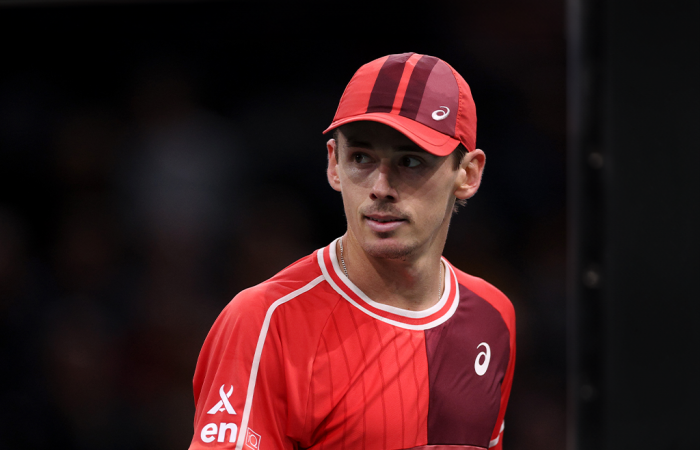 De Minaur smashes records in win over Murray at Paris Masters