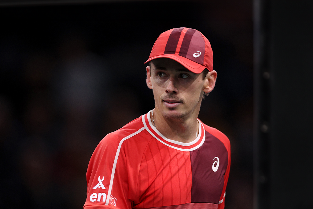 De Minaur smashes records in win over Murray at Paris Masters | 31 ...