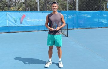 Li Tu is crowned champion in the Pro Tour event in Traralgon.