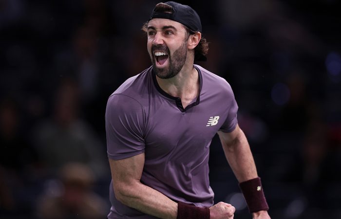 Jordan Thompson defeats Adrian Mannarino to reach the Paris Masters quarterfinals. Photo: Getty Images Jordan Thompson defeats Adrian Mannarino to reach the Paris Masters quarterfinals. Photo: Getty Images